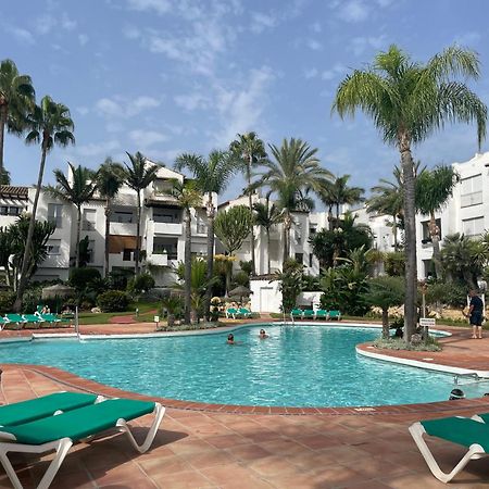 Apartment Costalita, Direct Beach Access, Ground Floor, Salt Water Pool Estepona Dış mekan fotoğraf